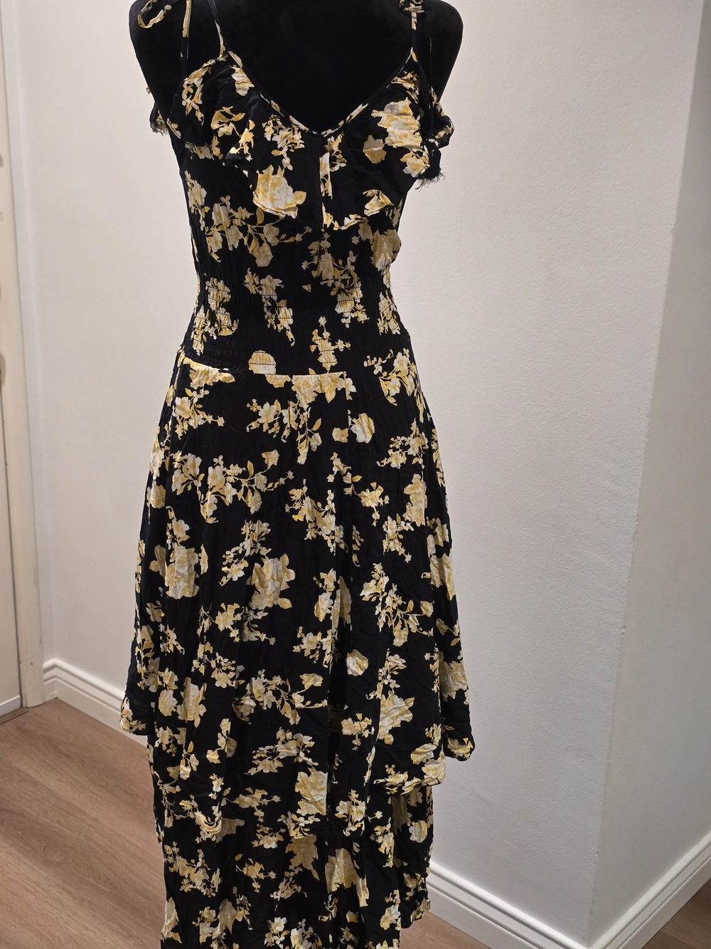 G.I.L.I. Black & Yellow Floral Cold-Shoulder High-Low Dress - Picture 6 of 8
